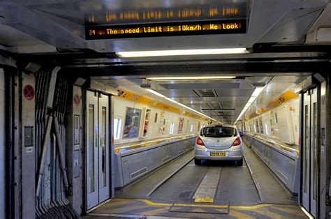 eurotunnel how long before departure.